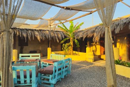 بومگردی نزدیک دریا در سوزا - تیو ۴