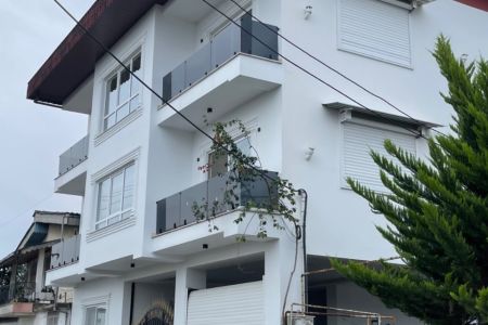 خانه نزدیک برج های دوقلو متل قو - همکف