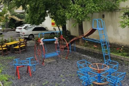 سوئیت کنار رودخانه در باغ بهادران - ط دوم