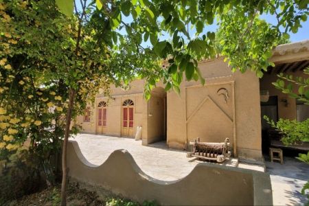 رزرو بوم گردی در سورمق - بابابزرگ