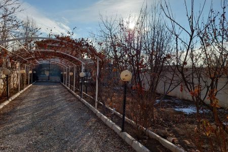 ویلا استخردار در چهارباغ - اغلان تپه