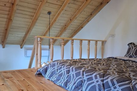 سوئیت با حیاط دلباز در سنگر - دلچه