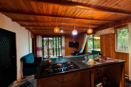 ویلا چوبی در جاده اسالم - گیجاو