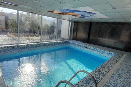 ویلا استخردار در چهارباغ - ملک آباد