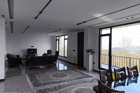 ویلا در لاهیجان - چی چی نی کوتی