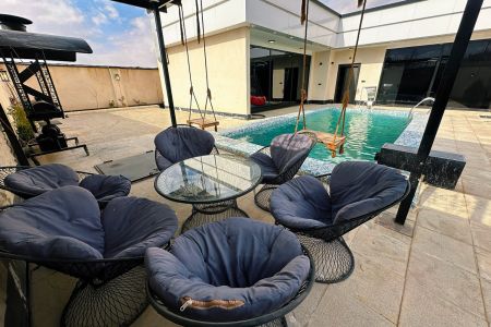 ویلا استخردار در چهارباغ - رامجین