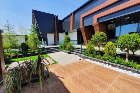 ویلا استخردار در چهارباغ - شهرک افشاریه