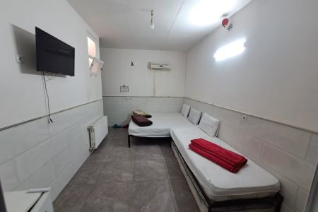 مهمانپذیر نزدیک حرم در قم - زیرهمکف