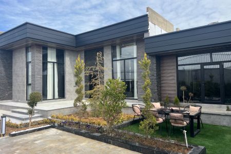 فيلا بمسبح في سهيلية