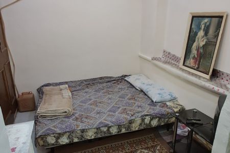 Renting a suite in Shiraz