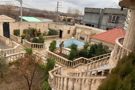 ویلا دوبلکس با استخر در ساوجبلاغ - حاجی آباد