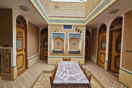 بوم گردی در نزدیکی کویر ورزنه - اتاق ۱۱