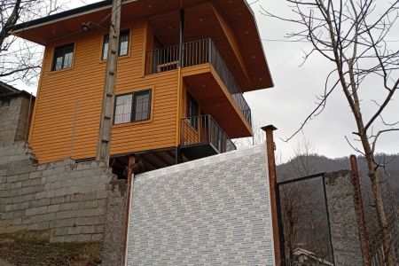 کلبه چوبی رو به جنگل در ماسال - سراکه