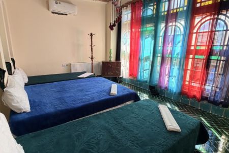 بوم گردی در شیراز - طبقه اول - ۴ تخته