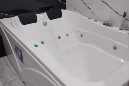 کلبه سوئیسی با جکوزی در چالوس - رادیو دریا