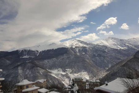 کلبه تراس دار در جاده دوهزار - شانه تراش