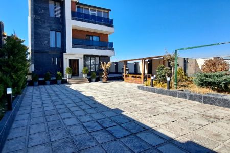 ویلا تریبلکس استخردار در خورین - ۴ خوابه