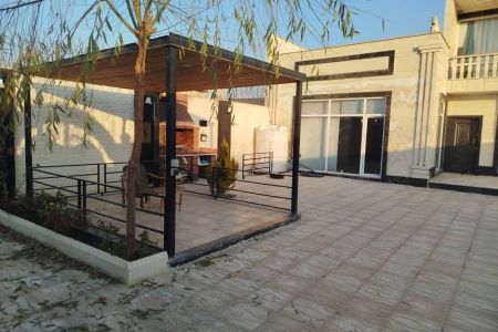 ویلای دوبلکس استخردار در چهارباغ - نظری