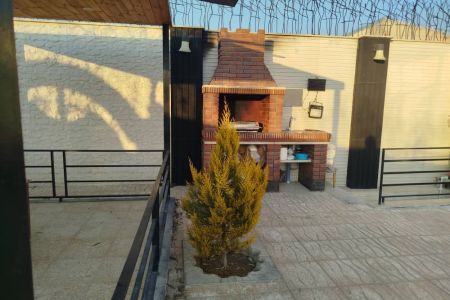 ویلای دوبلکس استخردار در چهارباغ - نظری