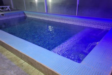 ویلا استخردار در چهارباغ - آغچه حصار