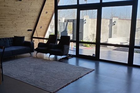 کلبه سوئیسی در خمام - فشتکه