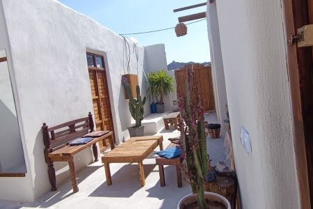 اتاق در جزیره هرمز - واحد قانون