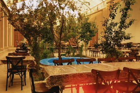 بومگردی در یزد - سه تخته