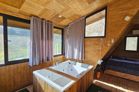 کلبه سوئیسی جکوزی دار در ماسال - آهکلان