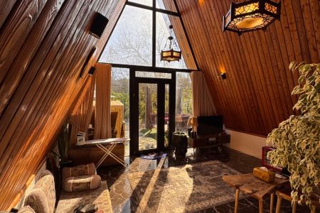 کلبه سوئیسی با جکوزی در زرین کلا نوشهر -الیکا