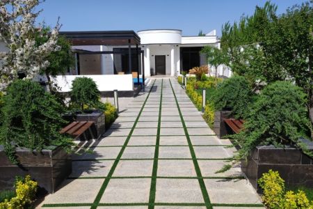 اجاره ویلا استخردار در چهارباغ - عرب آباد