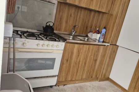 بومگردی در کازرون - سینگل