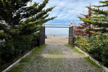 خانه ویلایی ساحلی در فریدون کنار