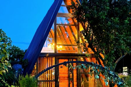 کلبه سوئیسی جکوری دار در رامسر - ساداتشهر