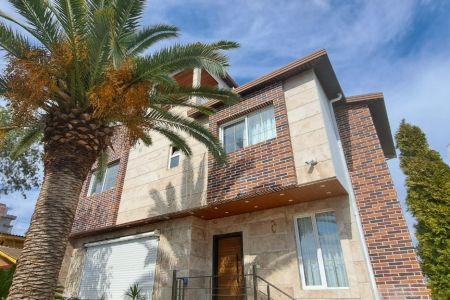 ویلا تریبلکس ۴ خوابه در محمودآباد - خشت‌سر