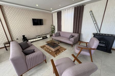 ویلا استخردار در چهارباغ - عرب آباد