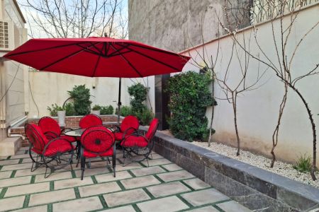 ویلا استخردار در چهارباغ - ملک آباد