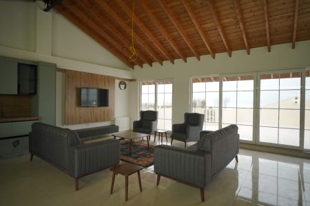 ویلا تریبلکس رود پشت انزلی - ۵ خوابه