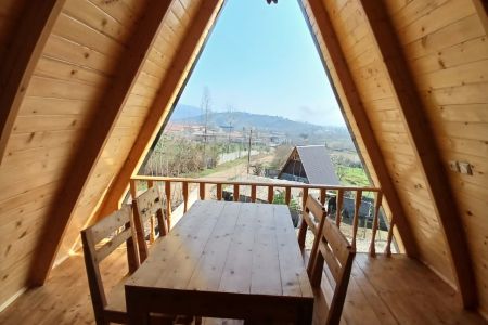 کلبه سوئیسی در بابلکنار - هلی خال