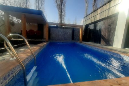 ویلا استخردار در چهارباغ - قاسم گرجی