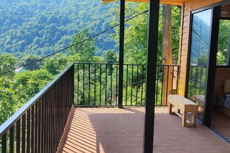 کلبه چوبی رو به جنگل در ماسال - سراکه