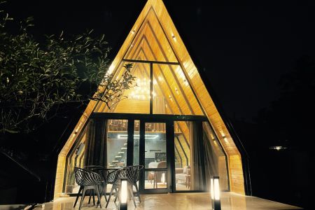 کلبه سوئیسی جکوزی دار در سیاهمرد شاندرمن