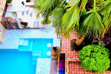 فيلا ثلاثية الطوابق مع مسبح في نور - عباسا - 2
