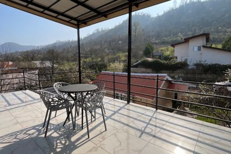 کلبه سوئیسی با جکوزی در شاندرمن - چاله سرا