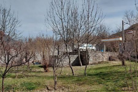 خانه با حیاط دلباز در کلیبر