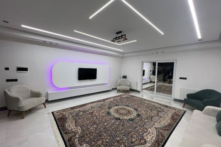 ویلا دوبلکس استخردار در فرح آباد