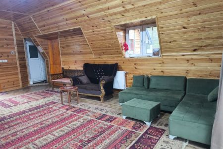 کلبه چوبی جکوزی دار در زیرآب - بهمنان
