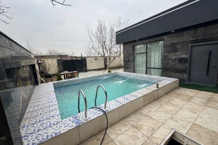 ویلا استخردار در چهارباغ - سلطان آباد