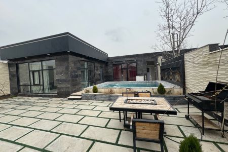 ویلا استخردار در چهارباغ - سلطان آباد