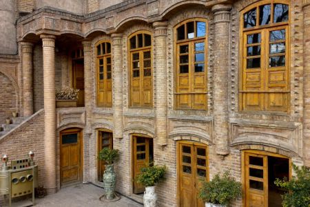 خانه تاریخی قجری نزدیک حرم در مشهد