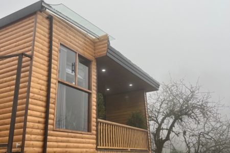 کلبه چوبی جنگلی در رامسر - گاورمک